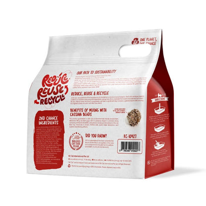 Arena vegetal de té negro para gatos