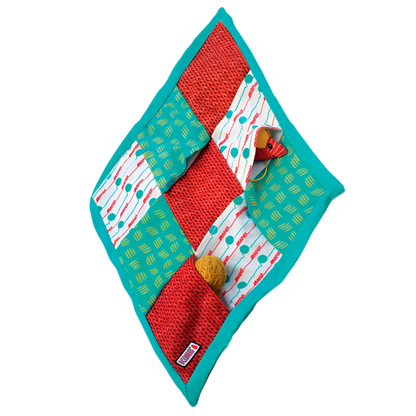 Kong | Puzzlements Alfombra con Bolsillos para gatos - Juguete de inteligencia