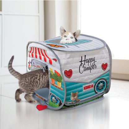 Casa de juego para gatos KONG Camper con diseño de caravana y juguete con catnip