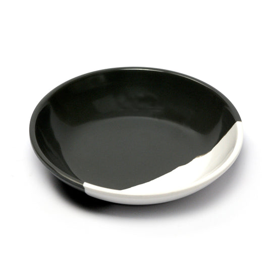 Plato de melamina antideslizante para gatos y perros pequeños en color negro y blanco, resistente e higiénico, apto para lavavajillas, capacidad 200 ml.
