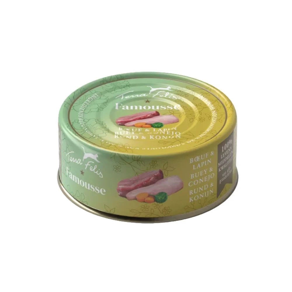 Tapa de Terra Felis Famousse Buey y Conejo con el nombre de la receta y dibujos de sus ingredientes