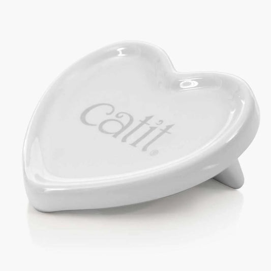 plato de ceramica para gatos con forma de corazon