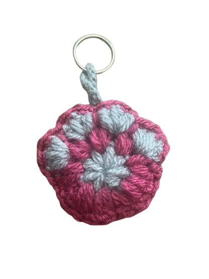 llaveros solidarios artesanales huella